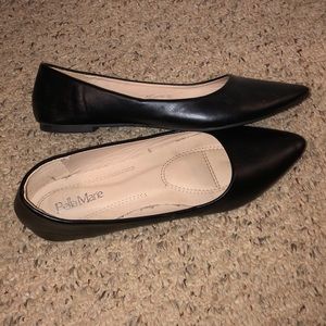 Bella Marie black flats